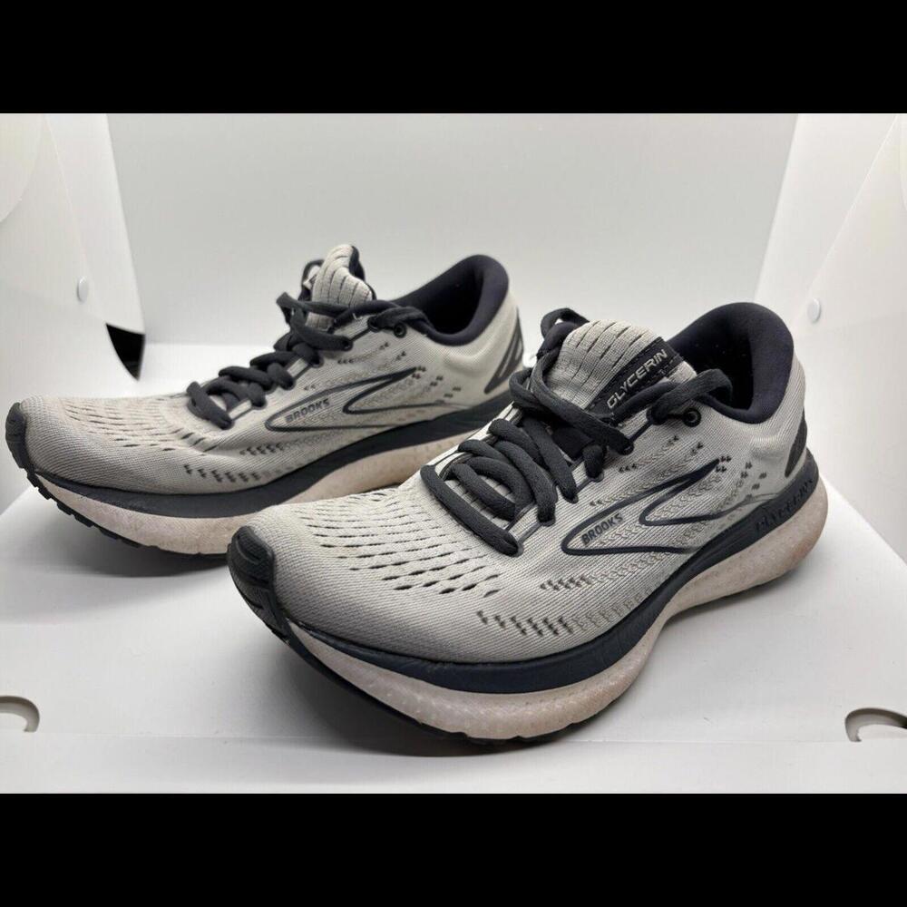 Women’s Size 6.5 Brooks Glycerin 19 Gray Running Shoes